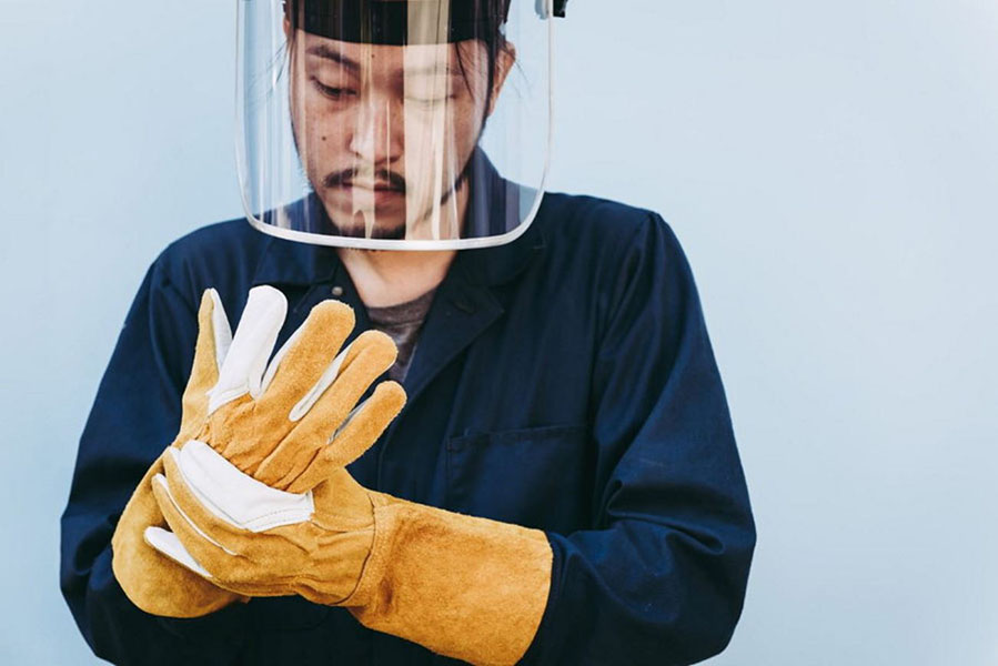 Significance of Wearing Welding Gloves